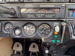 05-121db-lower-panel-gauges